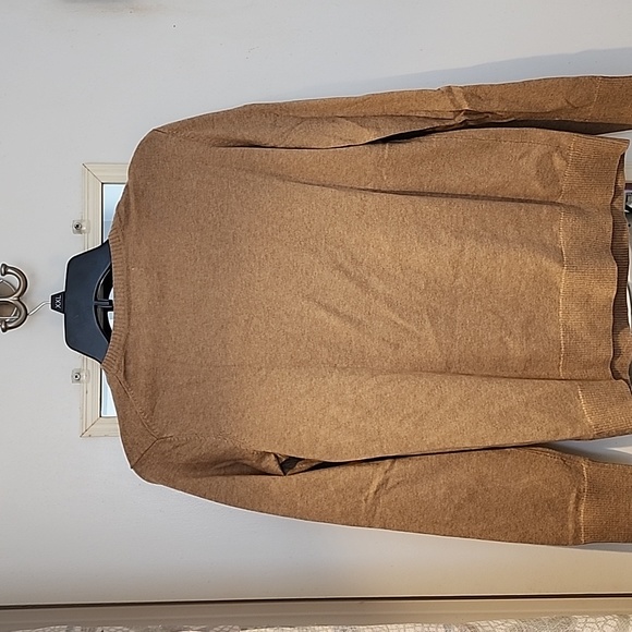 Van Heusen women's size medium sweater - Picture 7 of 8